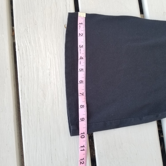 PL BLK top w flared sleeves - Picture 8 of 12